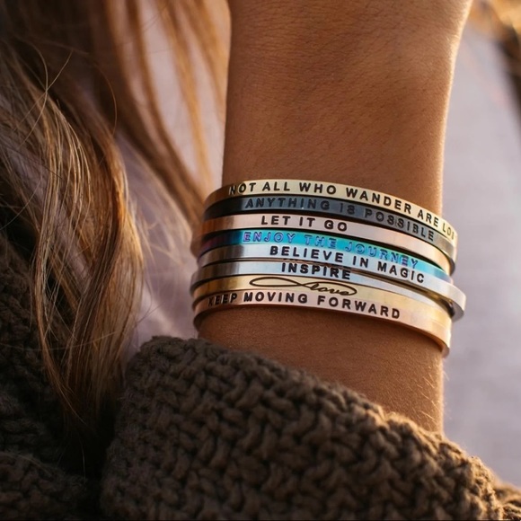 Mantraband Bracelet - She Believed She Coul - Picture 2 of 4